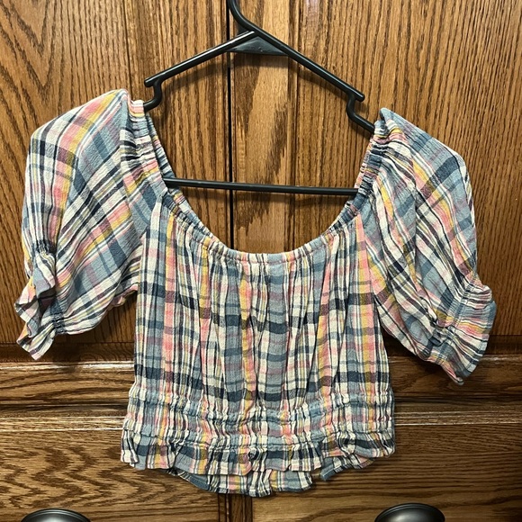 American Eagle Crop Top - Picture 2 of 3